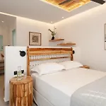 Phaistos Lejlighedshotel 3*