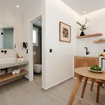 Phaistos Aparthotel
