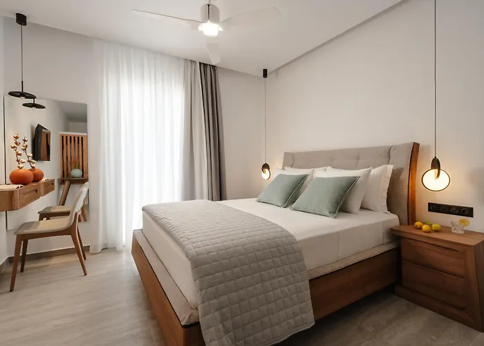 Phaistos 公寓式酒店 3*